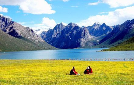 Ice Sheet in Tibetan Bayan Har Mountains