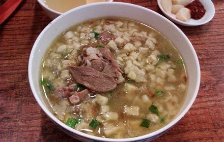 Paomo (Shredded Cakes in the Broth)