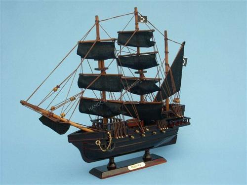 Model of Thomas Tew's Bermuda Sloop, the Amity Model of Thomas Tew's Bermuda Sloop, the Amity