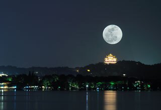 Admiring the Bright Full Moon