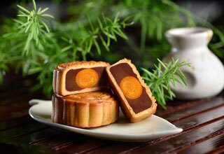 Eating Moon Cakes