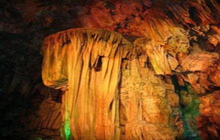 Zhijin Cave