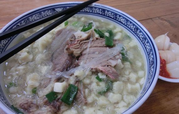 Paomo (Shredded Cakes in the Broth)