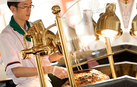 On Board Dining (Where and What to Eat)