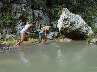Boatmen in Shennong Stream Boatmen in Shennong Stream
